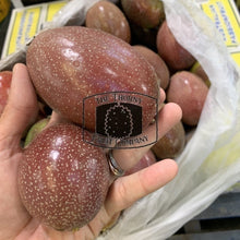 Load image into Gallery viewer, [PRE-ORDER] Passionfruit. Markisa. Passiflora edulis - The Thorny Fruit Co